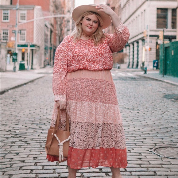 Anthropologie Dresses & Skirts - Anthropologie pink maxi dress size 3X